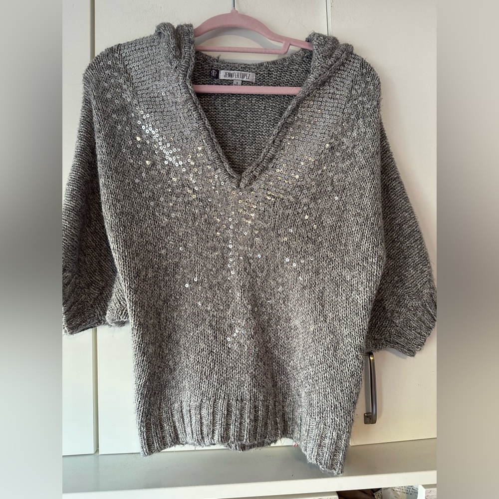 ✨🩶 Jennifer Lopez Sequin Hooded Sweater Silver Gray Short Sleeve Size Small